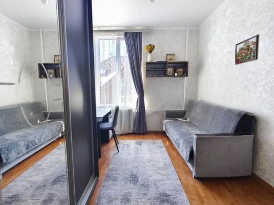 Продаж 2-х кімнатна в центрі Нежин