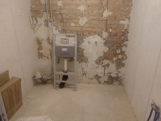 Продається 2х кім квартира на 5му поверсі 5ти поверхового цегляного бу Мукачеве