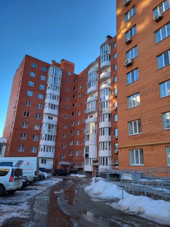 Продам 1- к в новобудові 48 кв м, 10 пов., простора, гарне планування. - фото 1
