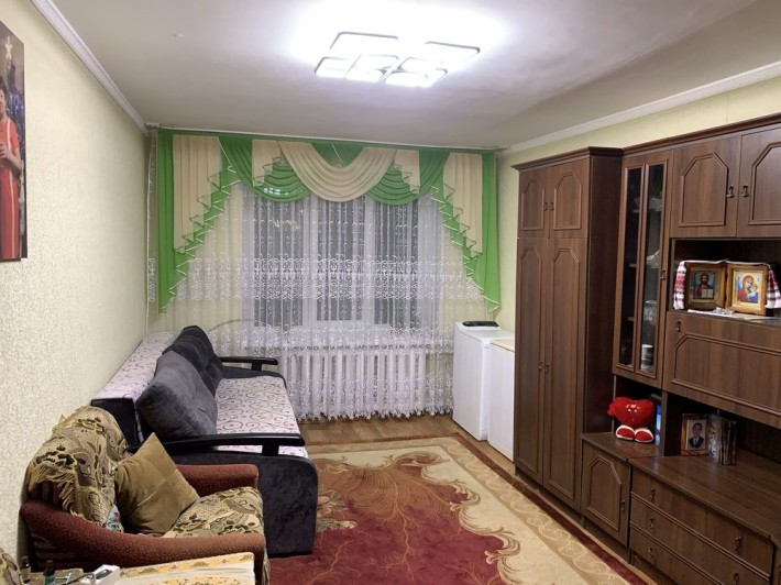 Продається  2-кімнатна квартира в гуртожитку - фото 1