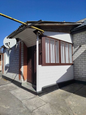 Продам 1 кім. квартиру в центрі міста - фото 1