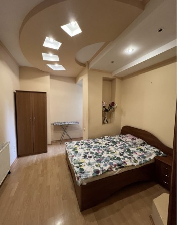 Продаж квартири на набережній - фото 1