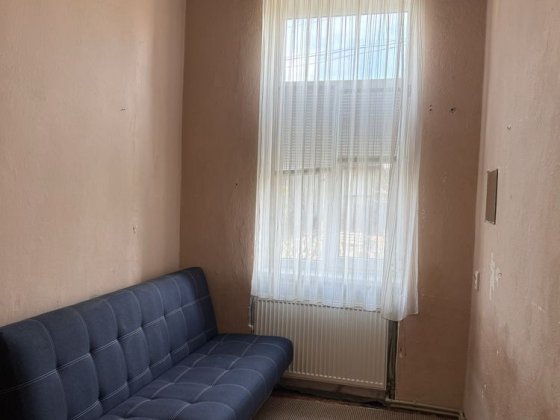 Продам 1 кімнатну квартиру центр міста Мукачево