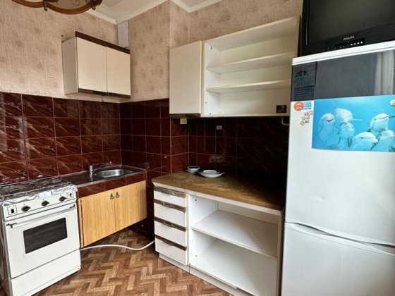 Продаж однокімнатної в гарній гостіночці Обухов