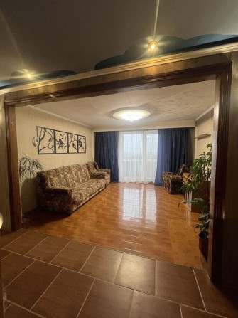 Продам 4 кімнатну квартиру - фото 1