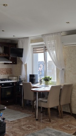 Продаж двокімнатної квартири м.Самар - фото 1