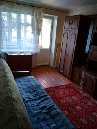 Продам 1к квартиру в Павлограде, по ул. Почтовой 3/5 - фото 1