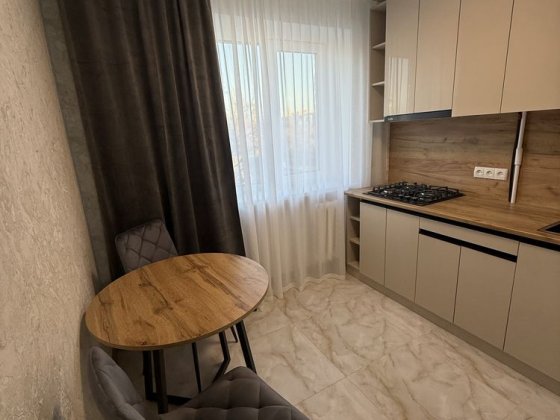 Продам 2-х квартиру район Податкової Самар