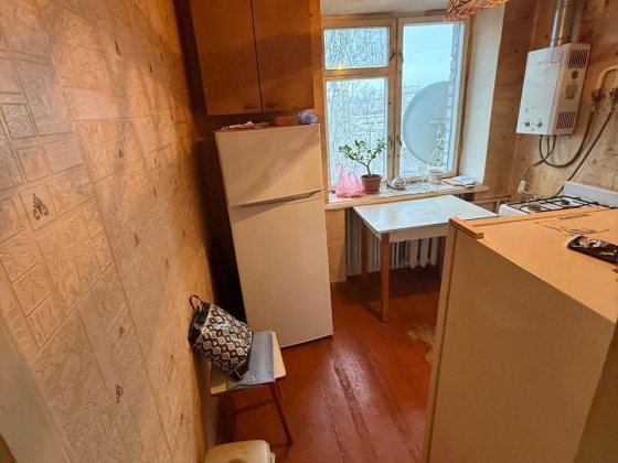 Продам 1 кімнатну квартиру в центрі Самар