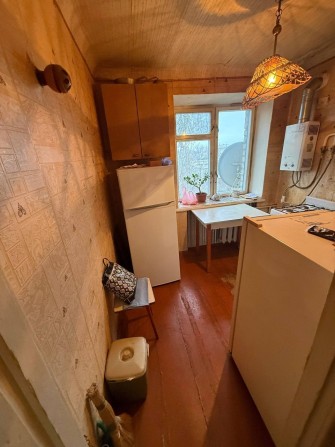 Продам 1 кімнатну квартиру в центрі - фото 1