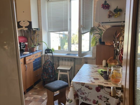 Продам 2 кімнатну квартиру з газовим автономним опаленням Самар