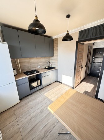 Продам 2к Центр - фото 1