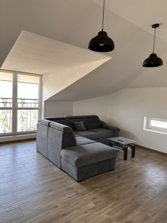 Продаж 2кім квартири з євроремонтом і меблями .Центр. Моршин. - фото 1