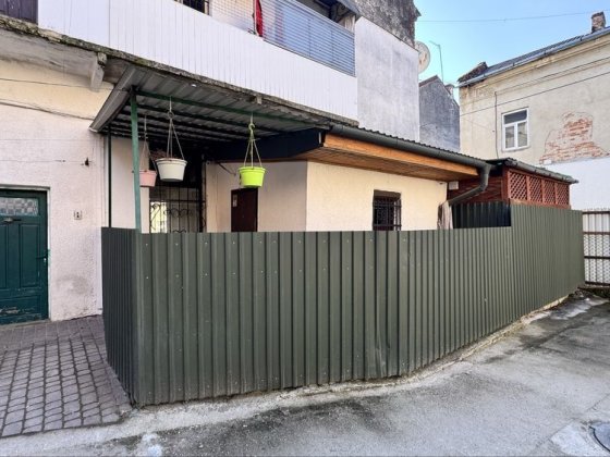 Продаж 2-кімнатної квартири в центрі міста Стрий