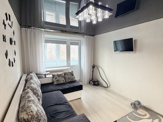 Продается 2 комнатная. Автономка. Центр. Славянск. Славянск