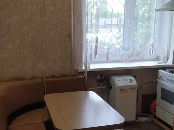 Продається 2кім. квартира з автономним опаленням. р-н ЖД Славянск