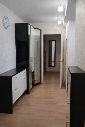 Продам 2-кімнатну квартиру, вул. Тищика, 2 поверх, з меблями (власник) - фото 1