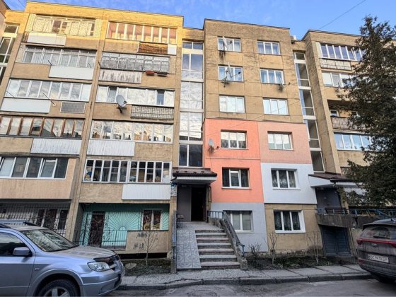 Продається простора трикімнатна квартира в Трускавці Трускавец