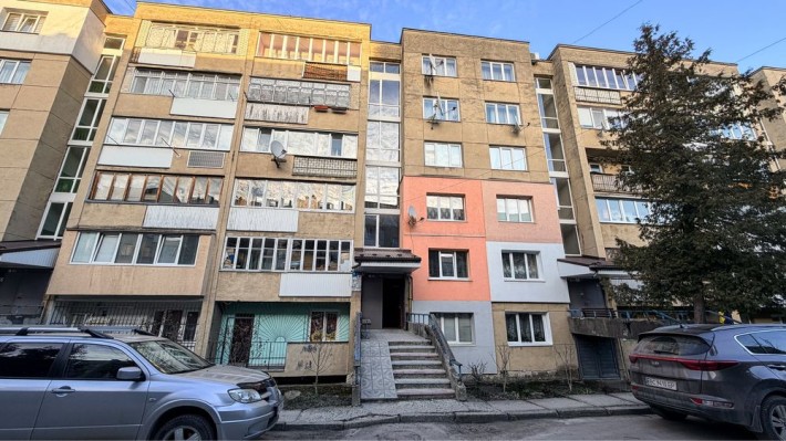 Продається простора трикімнатна квартира в Трускавці - фото 1