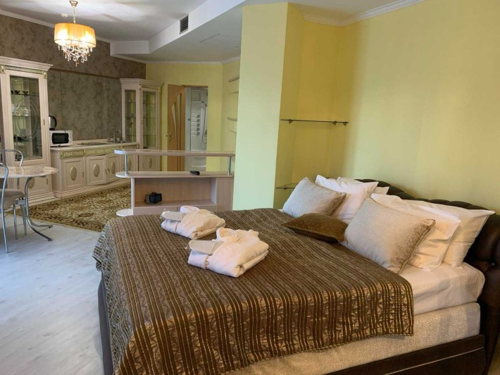 Апартаменти в Шале Грааль, Трускавець — готовий бізнес та відпочинок - фото 1