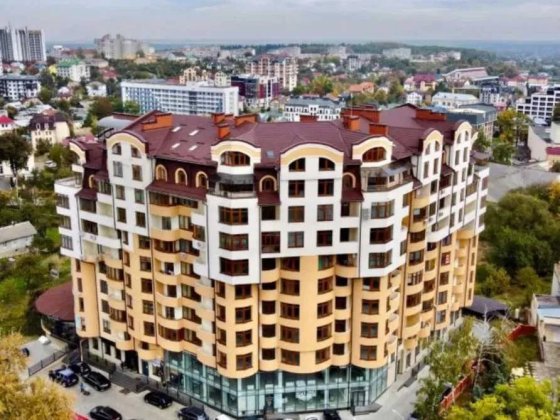 Центр Трускавця | 2-кім.кв. 90,8 м² | 500 м до бювету Трускавець