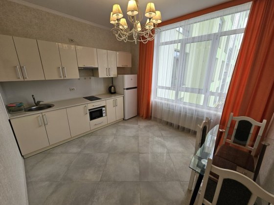 Продається 3-кімнатна квартира з ремонтом та меблями у ЖК«Гарант Сіті» Трускавец