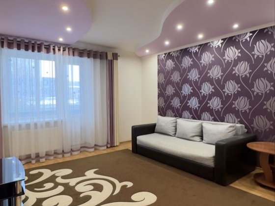 Продаж 3к . Виставка.  ( рауш) . 86000у.о Хмельницький