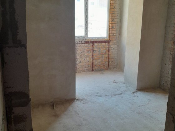 Велика 2к, всі комунікації підключено. Діє переуступка 33452 Хмельницкий