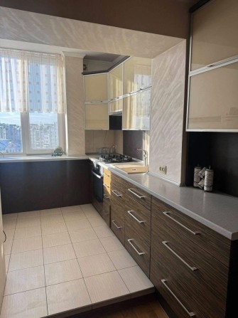 Однокімнатна квартира більшої площі ! - фото 1