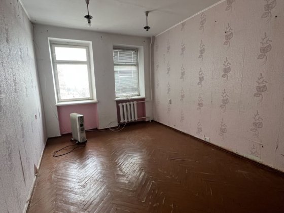 Три кімнати по Стуса район дитячої поліклініки. Шептицький