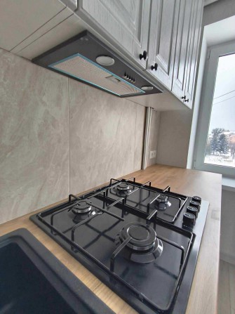 Продаж 1км квартири з ремонтом в центрі міста - фото 1