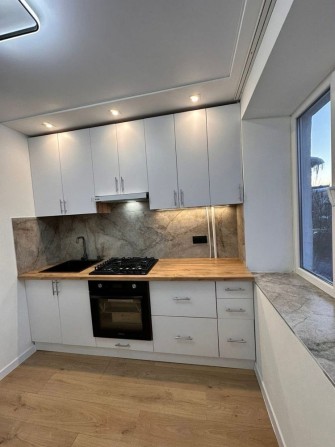 Двокімнатна квартира з ремонтом !!! - фото 1