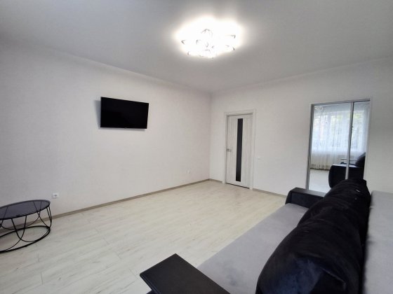 Простора 1к є тепла підлога, велика кухня. Усе залишається! 41580 Хмельницький