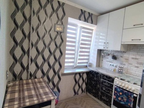 Продам  двокімнатну квартиру по вул.Грінченка Шептицкий