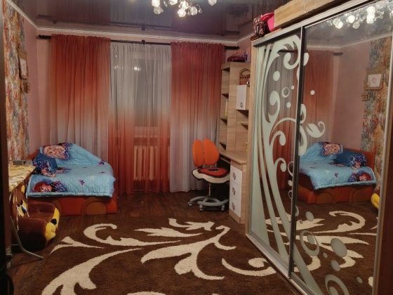 Продам 3-х кімнатну квартиру Чугуїв р-н Нової пошти 2 Чугуев