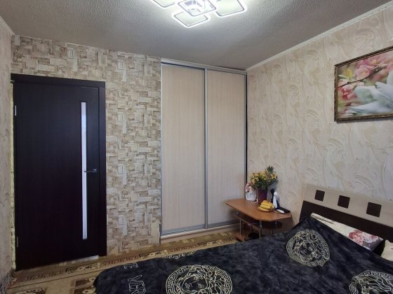 Продам 3х комн.кв.с автономным отоплением Чугуев Чугуїв