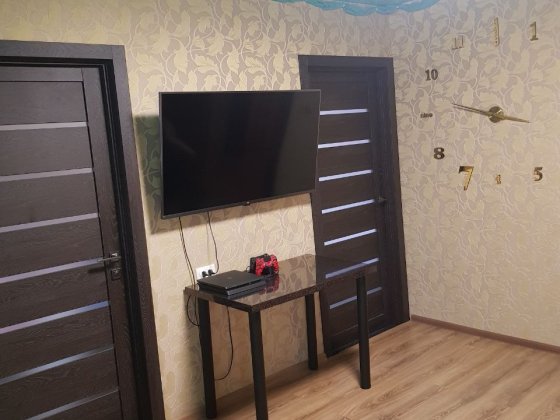 3-кімнатна квартира в м.Чугуїв  з капітальним ремонтом . Чугуев