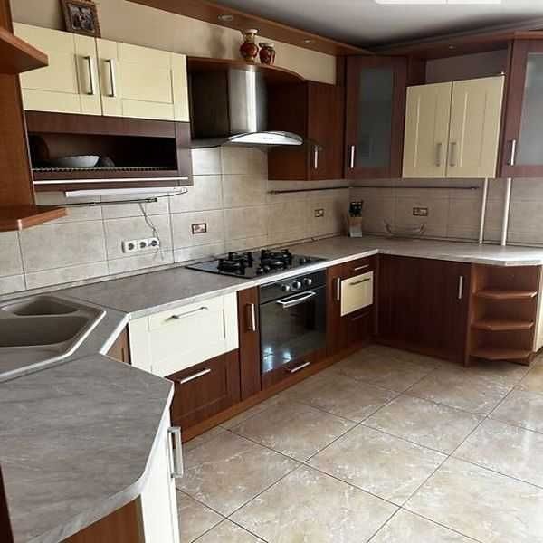 Продаж 2к квартири 65 кв. м на вул. Кармелюка - фото 1