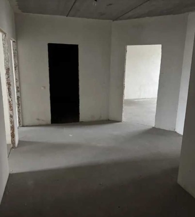 Рауш по вул. Зарічанській. будинок зданий - фото 1