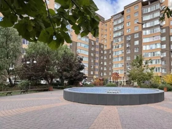 Продаю простору 2-кімнатну квартиру в ЖК «Набережний квартал» Хмельницкий