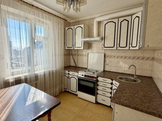 Затишна 3к, середній поверх є бойлер 42879 Хмельницкий