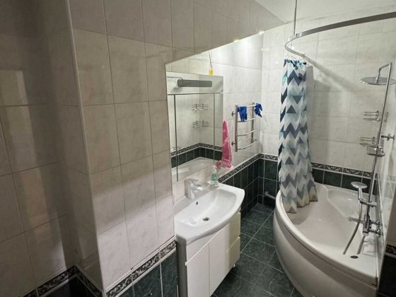 Гарна трикімнатна квартира з ремонтом Хмельницький