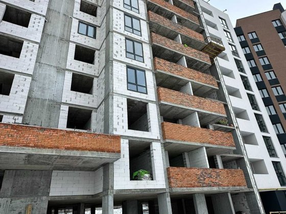 Продаж 2кімнатної квартири на Виставці Хмельницький