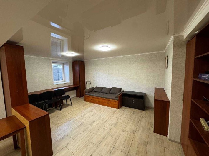 Терміновий продаж , окрема 1к квартира з євроремонтом - фото 1