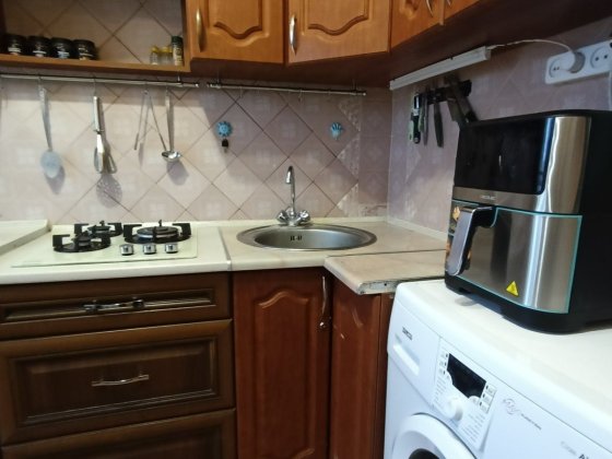 Затишна 2-стороння квартира з роздільними кімнатами Хмельницкий