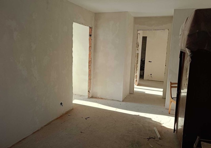 3к з чорновими роботами Виставка вул Зарічанська - фото 1