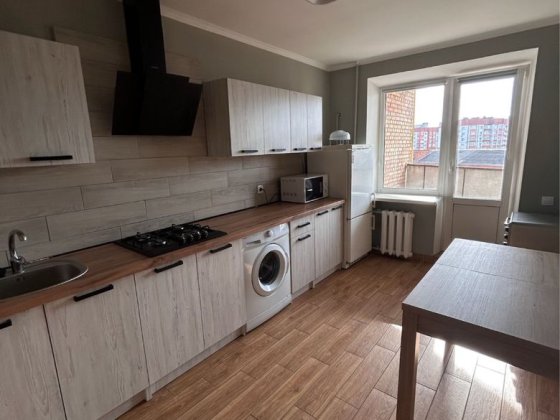 Продаж 2к квартири Центр Хмельницький