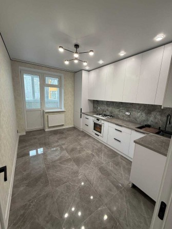 1 кімнатна Новобудова, індивідуальне опалення, з ремонтом, ід 40822 - фото 1