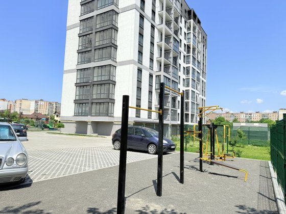 Найдешевша двохкімнатна квартира в зданому будинку поруч з центром Хмельницький