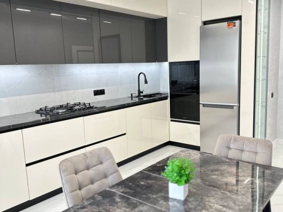 Продається 2 кімнатна новобудова з ремонтом. Хмельницький